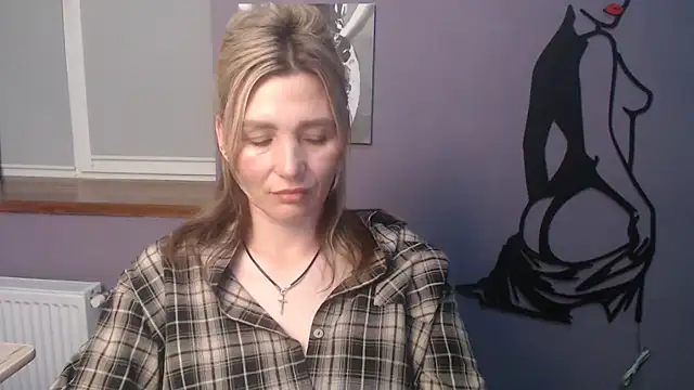  sexy lady online show from April 8, 1:02 pm