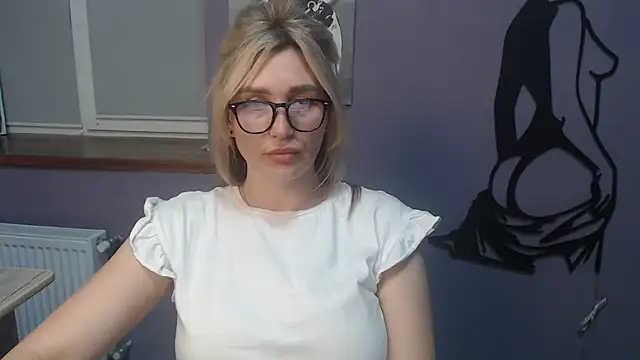  sexy lady online show from May 11, 12:40 pm