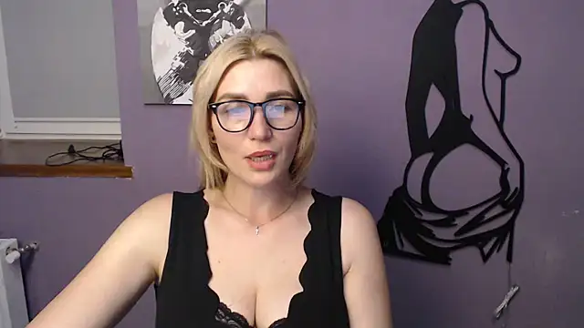  sexy lady online show from June 27, 1:06 pm