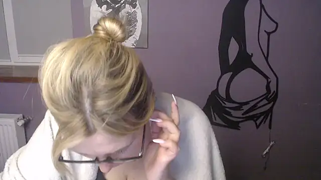  sexy lady online show from May 20, 2:47 pm