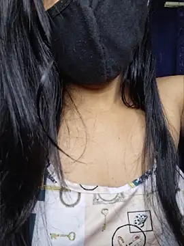 Nisha027 online show from May 5, 11:52 pm