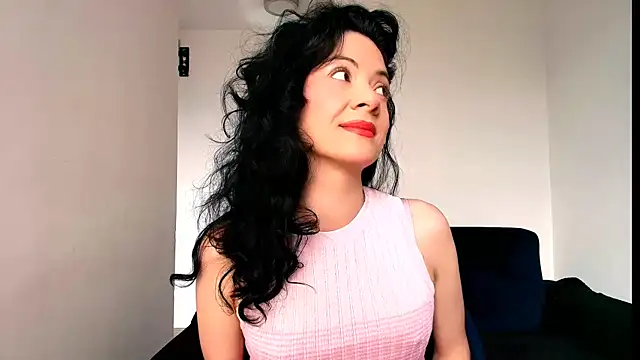 miabeautyxx online show from April 6, 1:23 pm