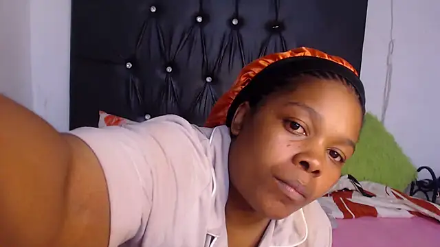 BigbootyNickyx online show from March 25, 8:23 pm