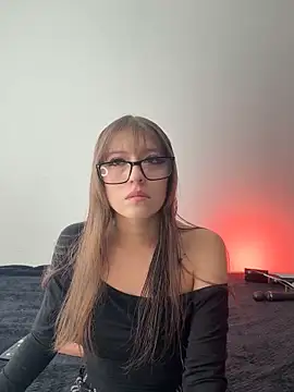 Snapshot of Aurora_blossom__ chatting on October 3, 7:41 pm Aurora blossom online show from October 3, 7:41 pm