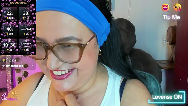 Gia Nahomi online show from May 22, 10:52 pm