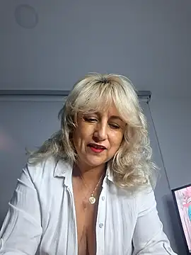 almaluna7 online show from February 21, 12:11 am