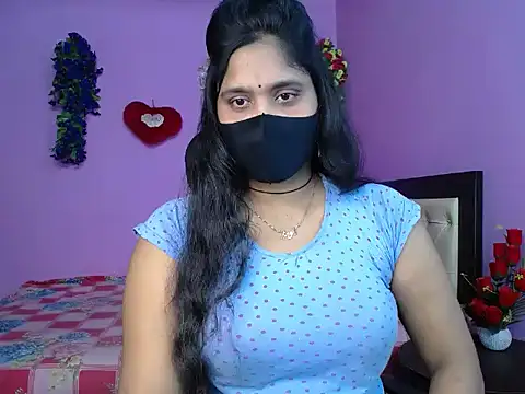 Hot Maleka online show from May 24, 5:34 pm