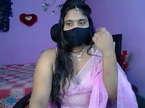Hot Maleka online show from May 9, 5:26 pm