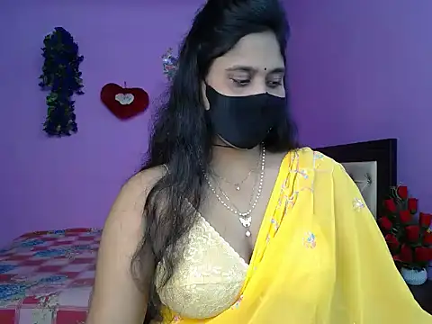 Hot Maleka online show from May 26, 5:56 pm