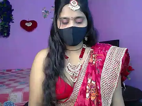 Hot Maleka online show from May 8, 5:16 pm