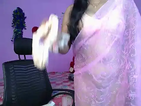 Hot Maleka online show from May 14, 5:08 pm