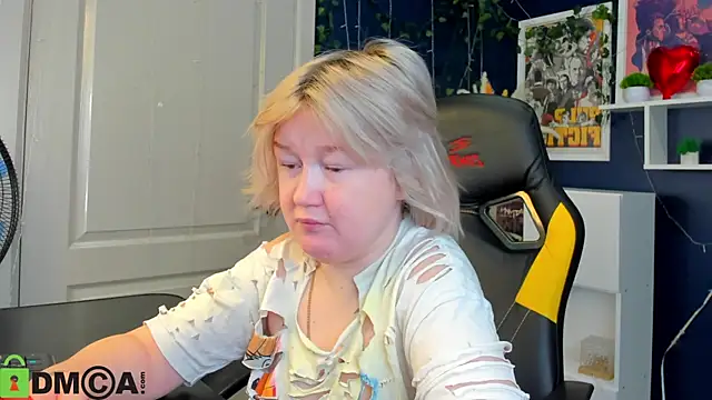 Sara Robinson online show from May 11, 3:19 am