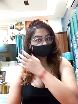Cute-mona online show from May 8, 7:27 pm