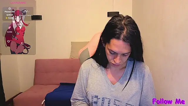 vittorialombardi   online show from February 12, 7:10 am