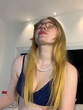 Alexa Handler online show from May 11, 7:11 pm