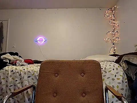Kittyymaze1 online show from April 30, 11:41 pm