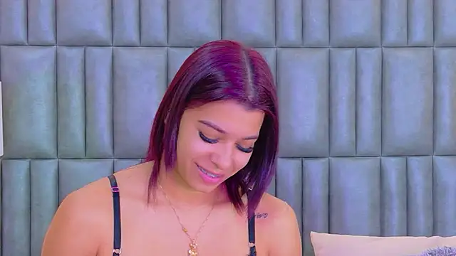 TiaraRosse online show from May 26, 12:04 pm