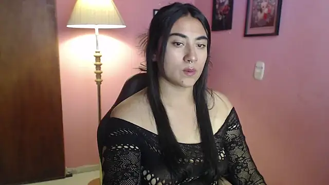 bunnyemilyrose36 online show from May 21, 3:10 pm