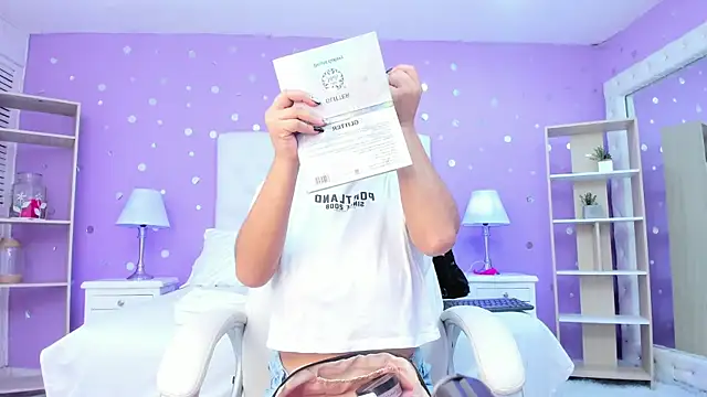 scarlette 15  online show from November 14, 3:17 am