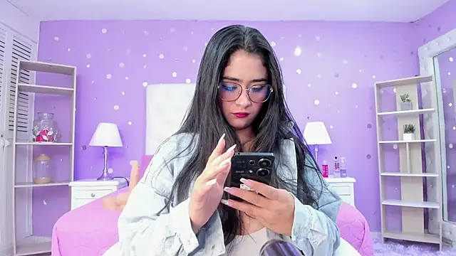 scarlette 15  online show from January 8, 3:32 am