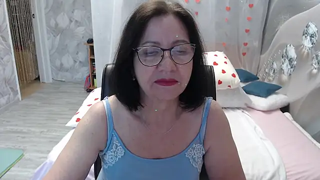 OlgaHottie online show from May 21, 11:57 pm