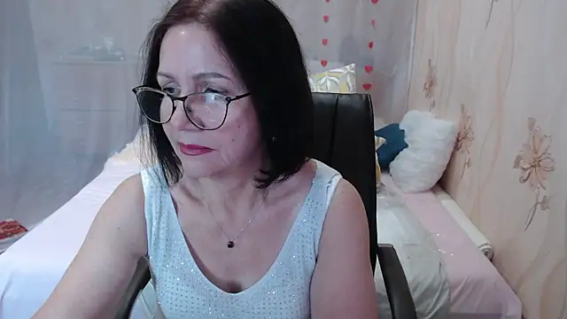 OlgaHottie online show from November 8, 1:54 am