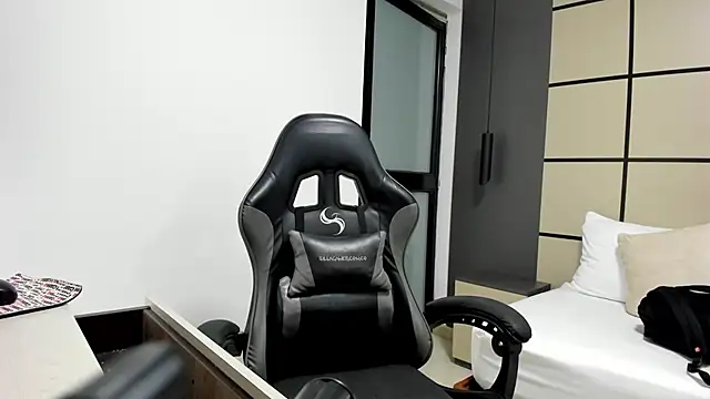 alma fenix online show from March 4, 12:23 pm