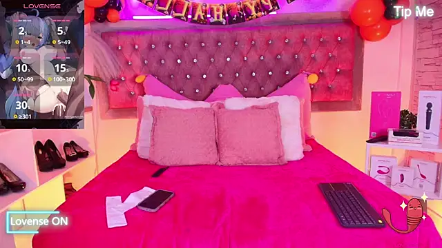 EmmaWilder online show from October 7, 9:41 pm