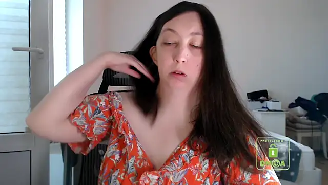 cute and hot online show from May 13, 3:18 pm