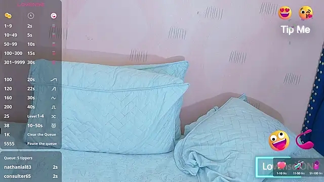 hotlatinateacher online show from September 11, 7:25 pm