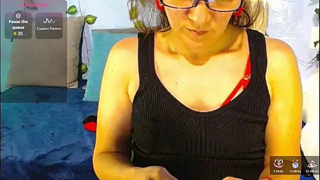 venus swet  online show from July 8, 12:24 am