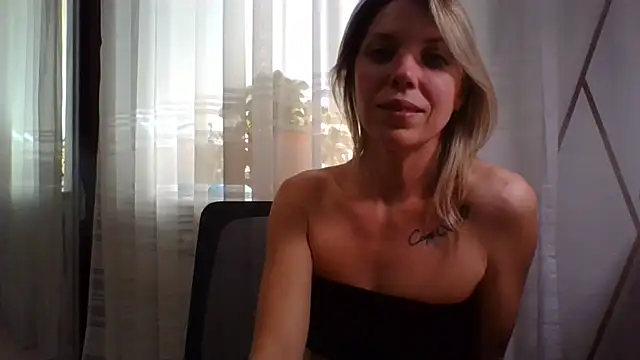 VelvetLove287 online show from May 22, 2:15 pm