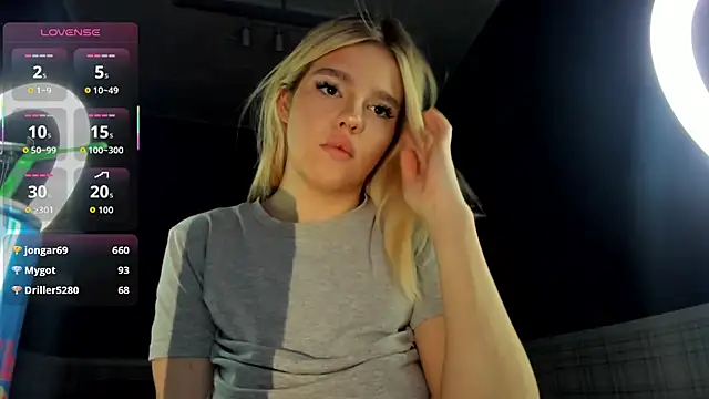 Anna Robinson online show from January 15, 4:18 am