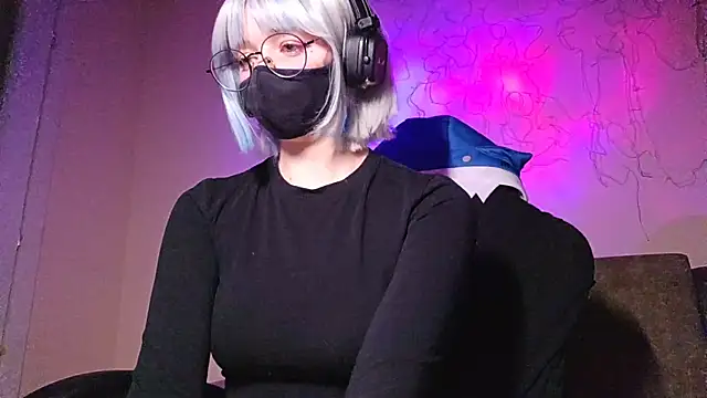 DanaWard online show from October 14, 10:45 pm