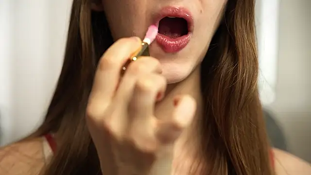 PrincessMononokee online show from April 6, 7:09 am