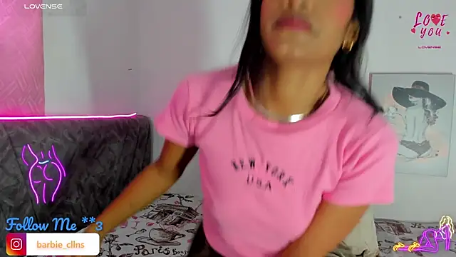 BarbieHotLaura online show from January 11, 12:32 pm