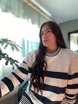 emmily d online show from December 22, 5:49 pm