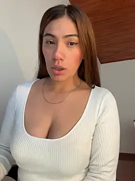 emmily d online show from May 21, 8:51 pm