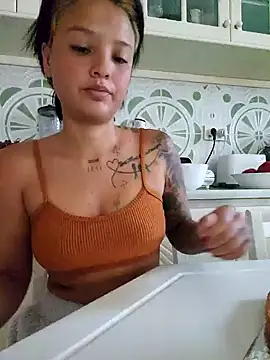 LorenRosse online show from October 7, 4:28 am