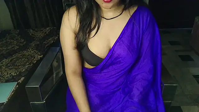 aarushi sharmaa online show from May 13, 2:06 am