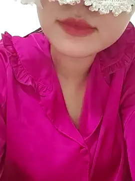 girldam95 online show from May 18, 6:52 am