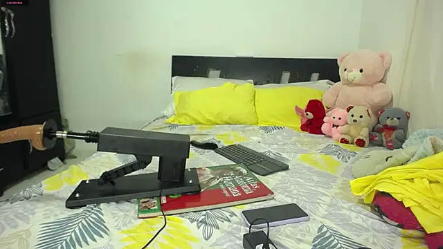 Madison  12 online show from November 18, 4:08 pm