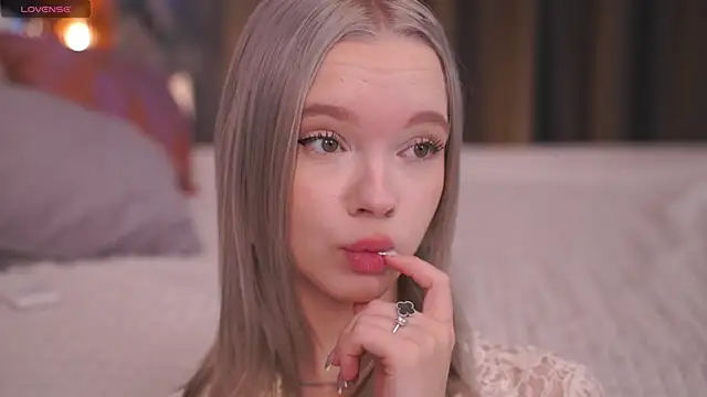  AlinaBailey online show from November 21, 7:32 am