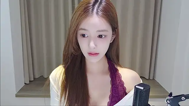 initial-lucky online show from May 31, 2:12 pm