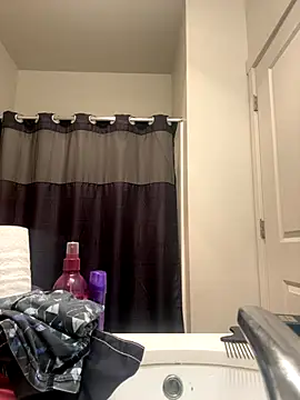 Snapshot of TransboyJay chatting on September 15, 6:26 pm TransboyJay online show from September 15, 6:26 pm