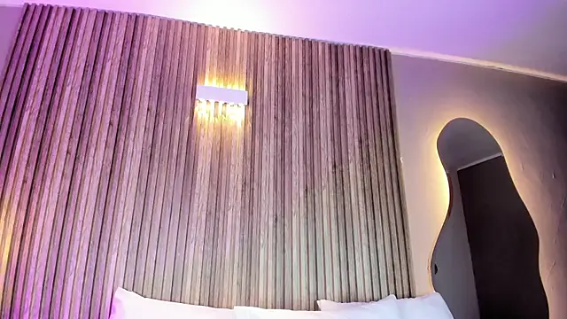 HannaPaola online show from March 3, 10:38 pm