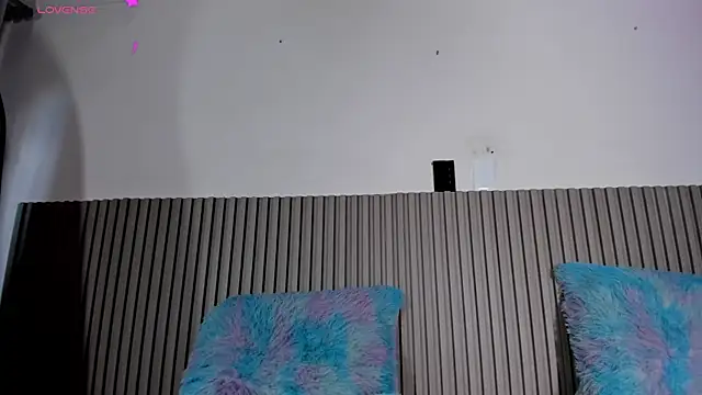 valentina lux online show from May 14, 7:52 pm