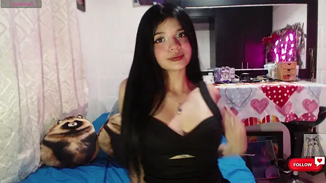 Sarahgin online show from March 29, 11:42 am