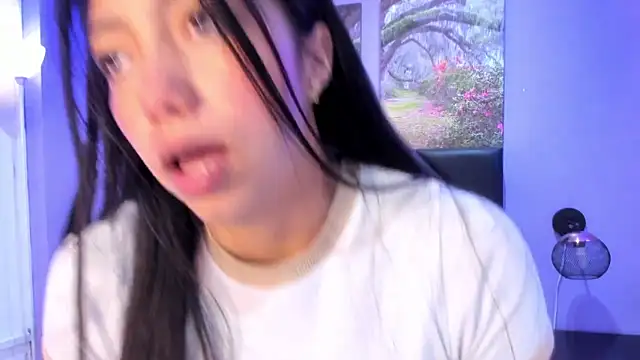 KimberlyVillaLobos online show from November 18, 11:33 am