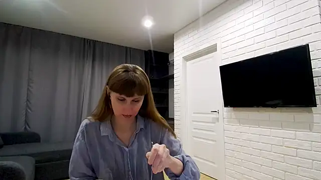 Daniella Lorente online show from May 14, 10:48 pm